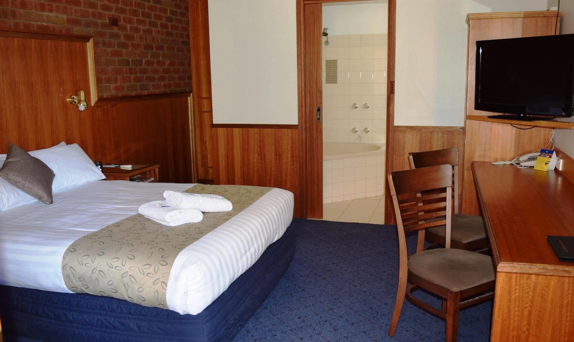 Early Australian Motor Inn Mildura Exterior photo